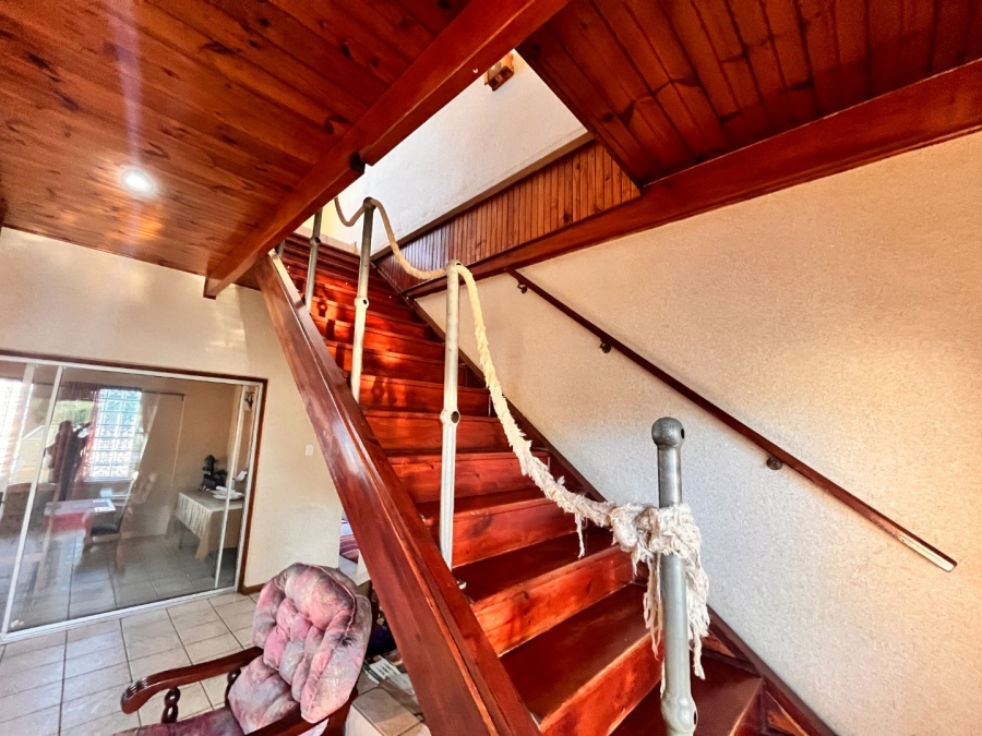 4 Bedroom Property for Sale in C Place Eastern Cape